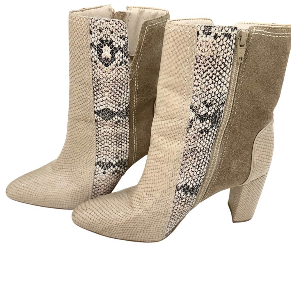Matisse Cobra Block Heel Booties Ivory/Snakeskin Size 8.5 - Picture 3 of 11